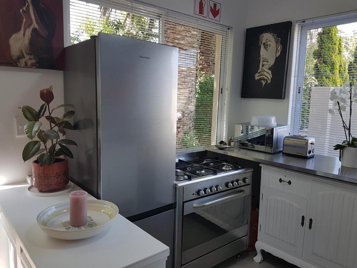 Somerset West Garden Apartments 1 エクステリア 写真